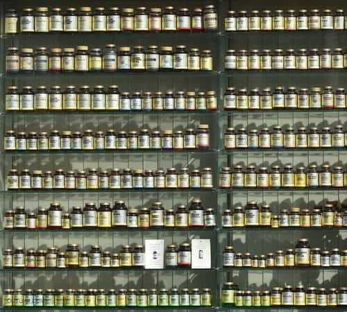 supplement rack